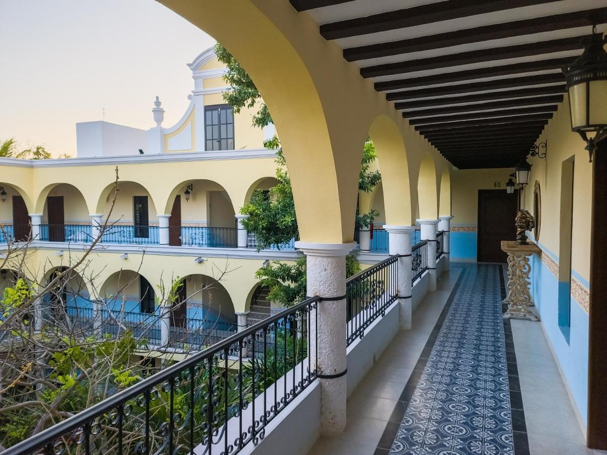 Hotel Fundadores Valladolid  Buitenkant foto