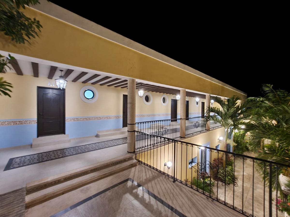 Hotel Fundadores Valladolid  Buitenkant foto