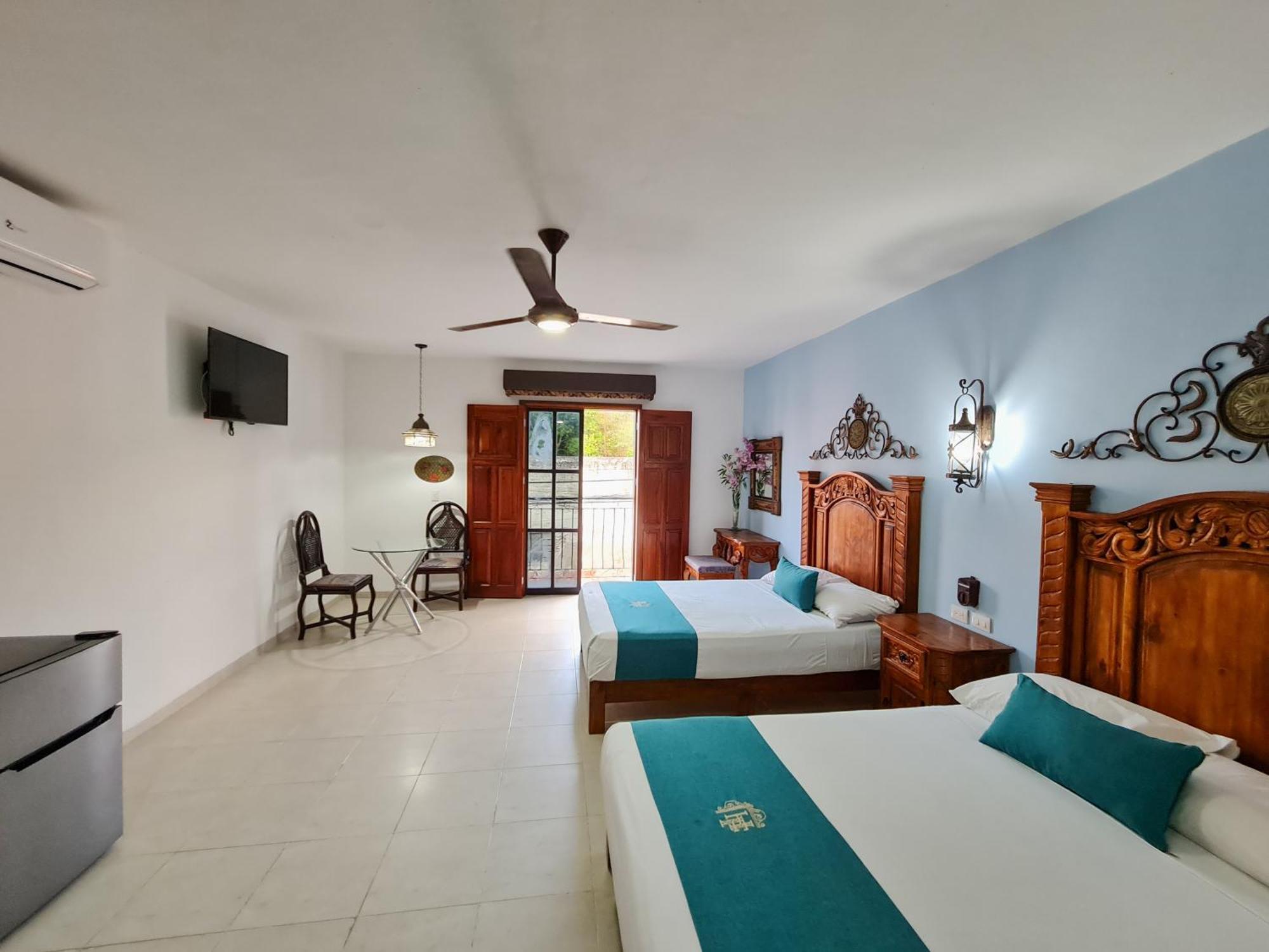 Hotel Fundadores Valladolid  Buitenkant foto